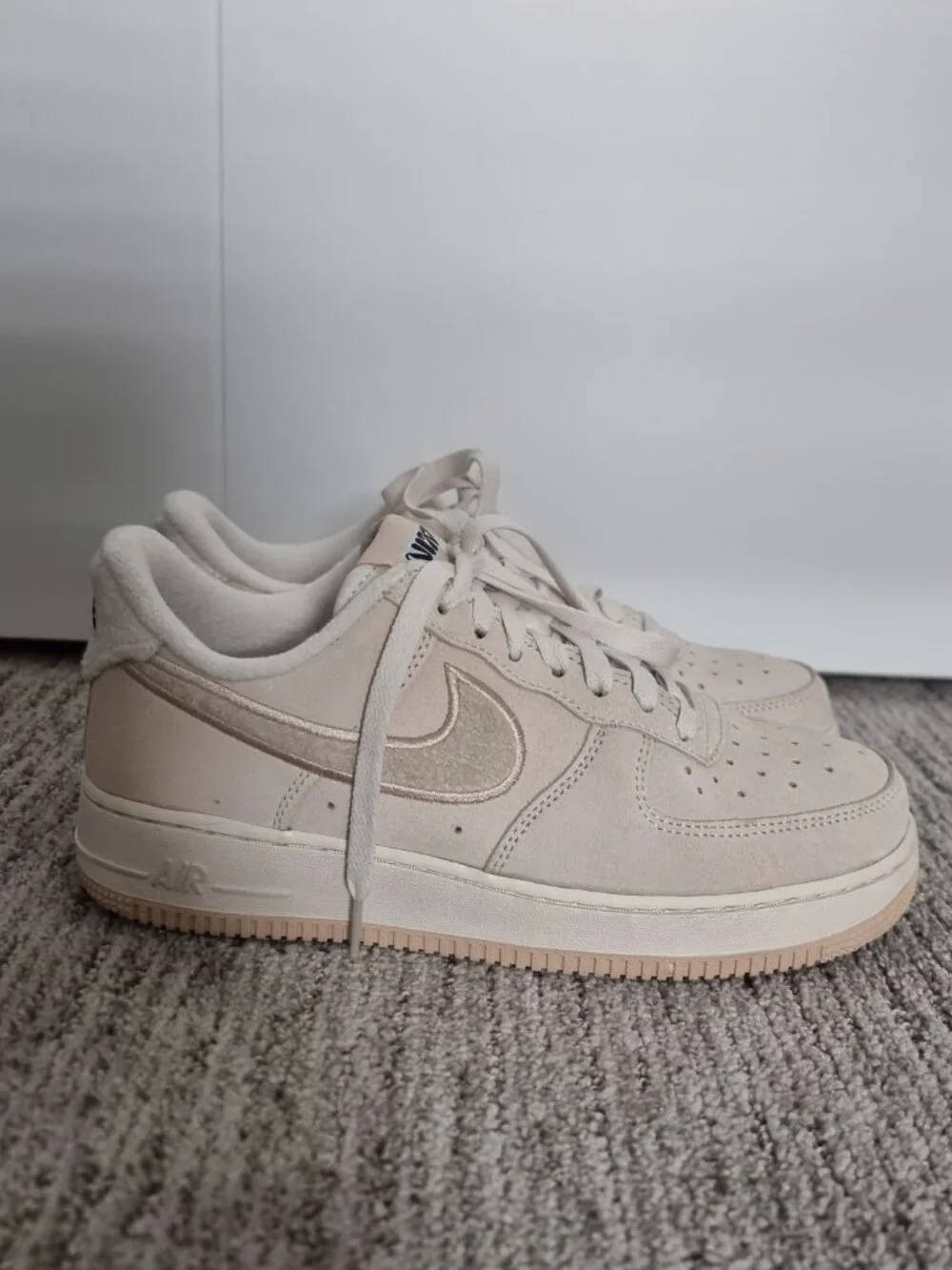 Nike Air Force 1 Suede - Picture 3 of 5